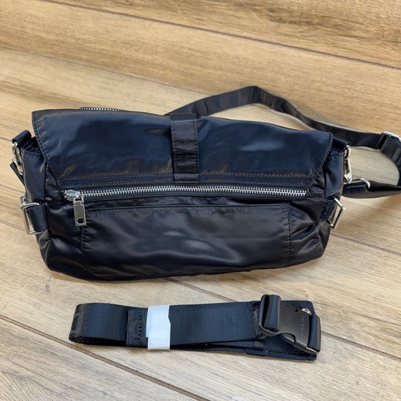 EUC‎ Desigual Black Pockets Crossbody Bum Bag - Picture 11 of 11